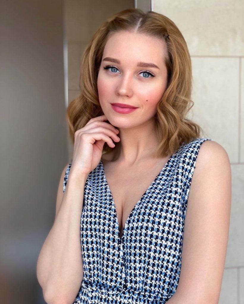 Christina Asmus russian lady