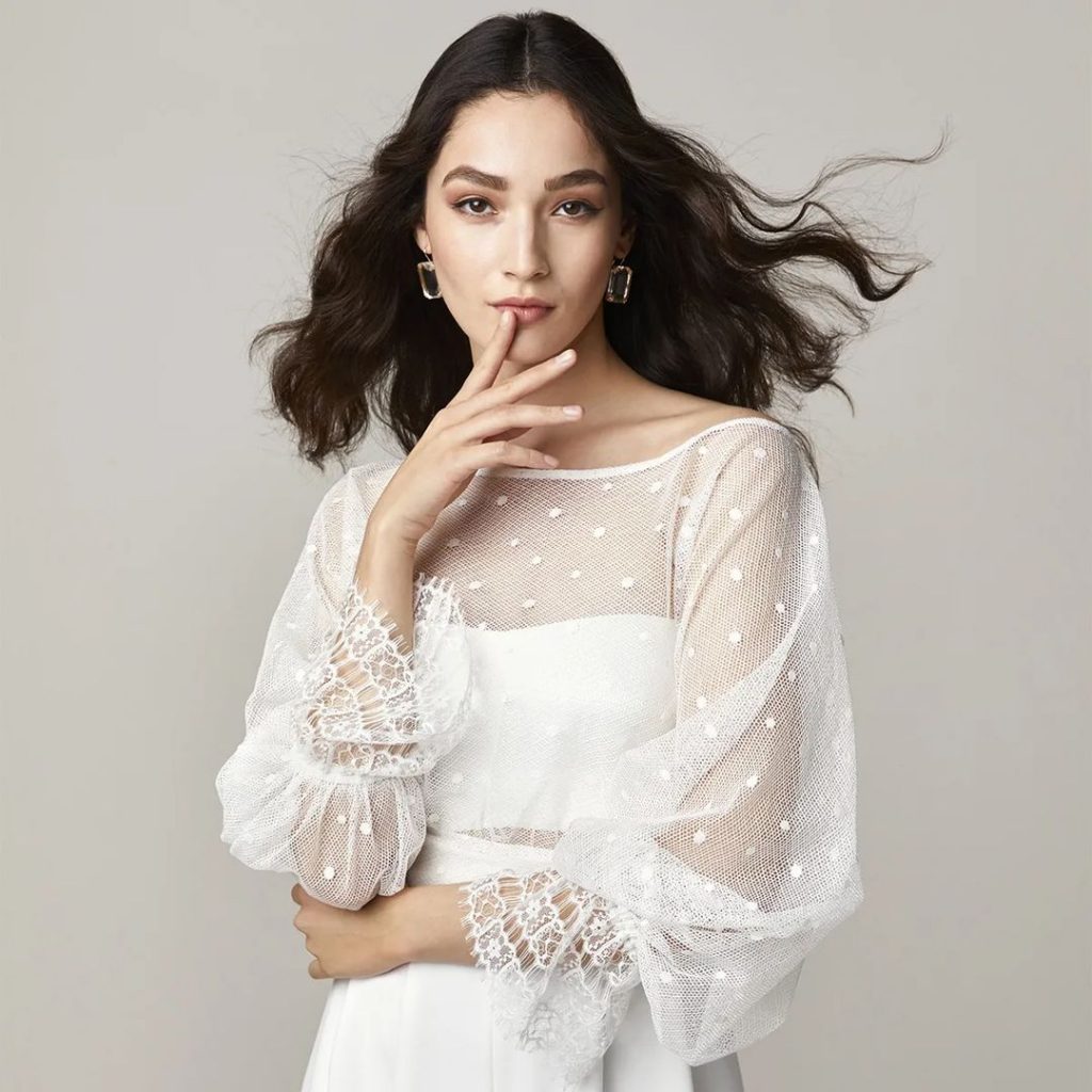 Peruvian brides in a wedding dress